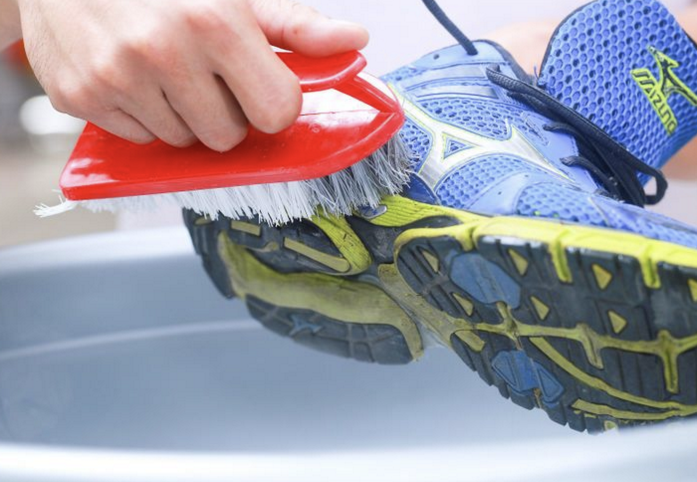 cleaning running shoes