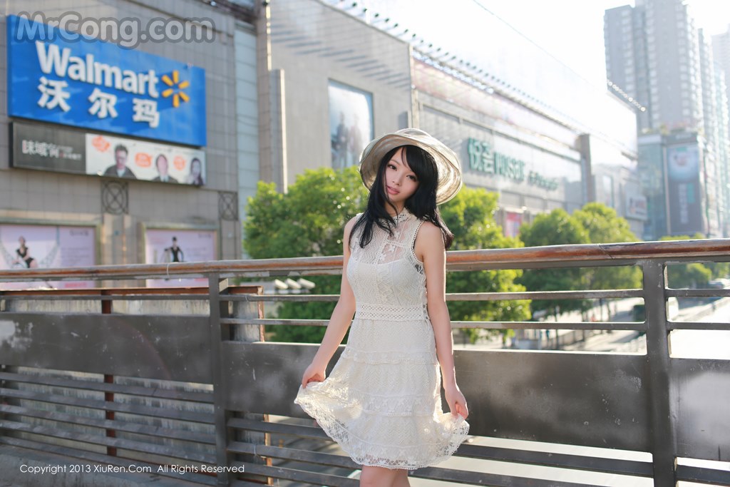 XIUREN No.038: Model AngelaLee (李玲) (110 pictures)