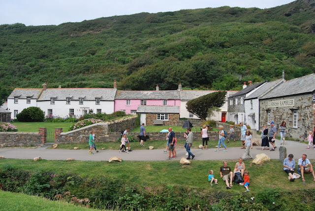 Cornish Tales - Staying at Boscastle YHA, photo by modernbricabrac.com