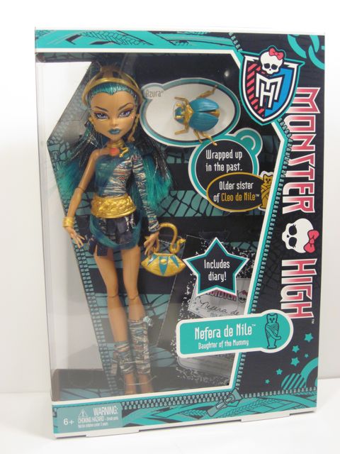 Cleo's Sister Nefera Is Back at Monster High!