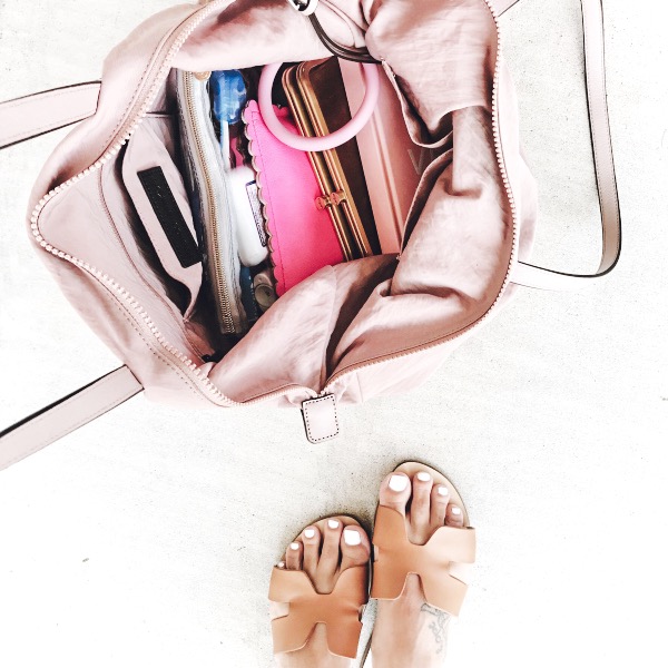 style on a budget, how i keep my purse organized, how to organize my purse, purse organization, north carolina blogger, mom blogger