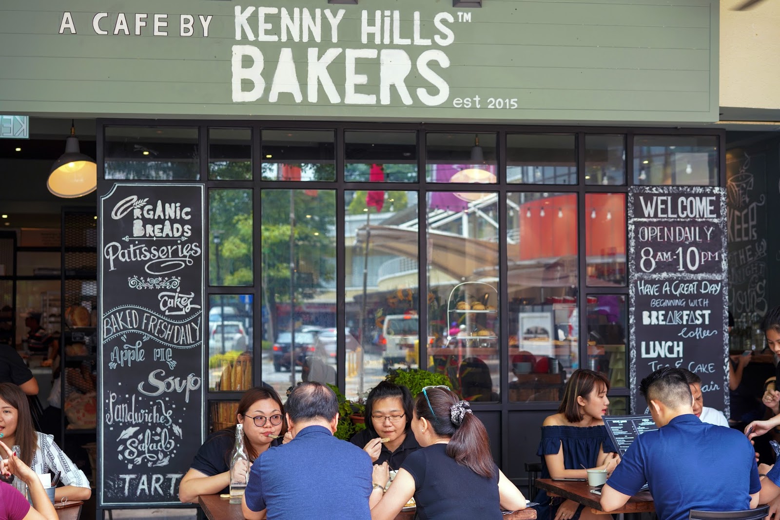 Kenny hills bakers desa parkcity