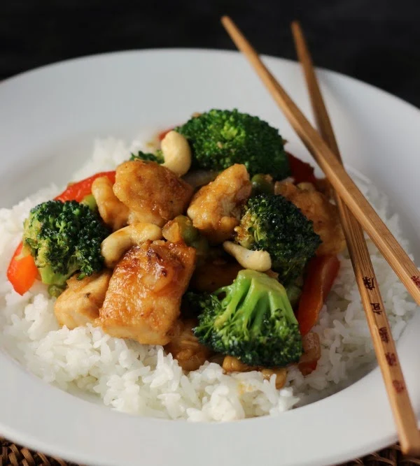 Spicy Honey Cashew Chicken with Sticky Rice 