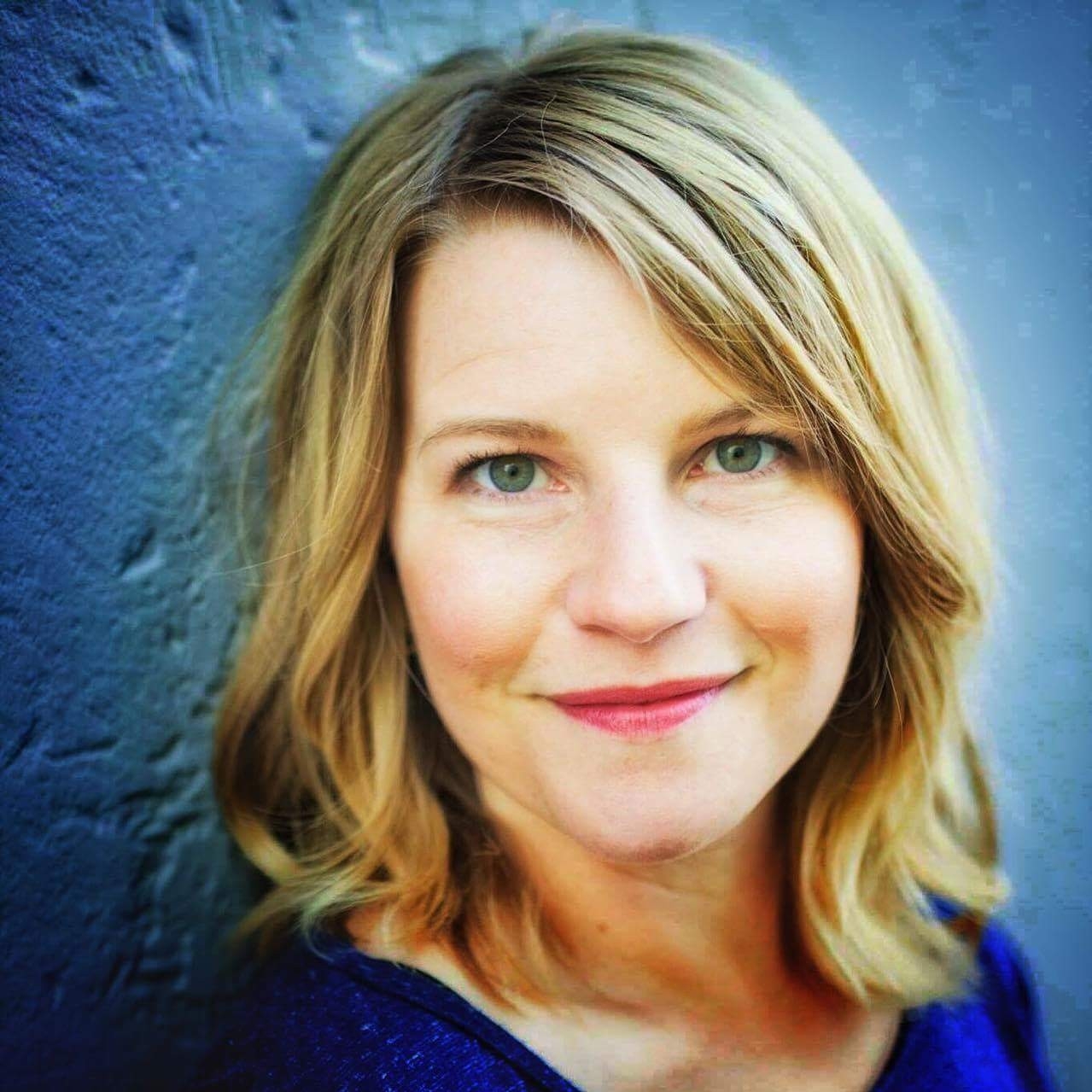 Theater in the Now Spotlight On...Kelly Maxwell