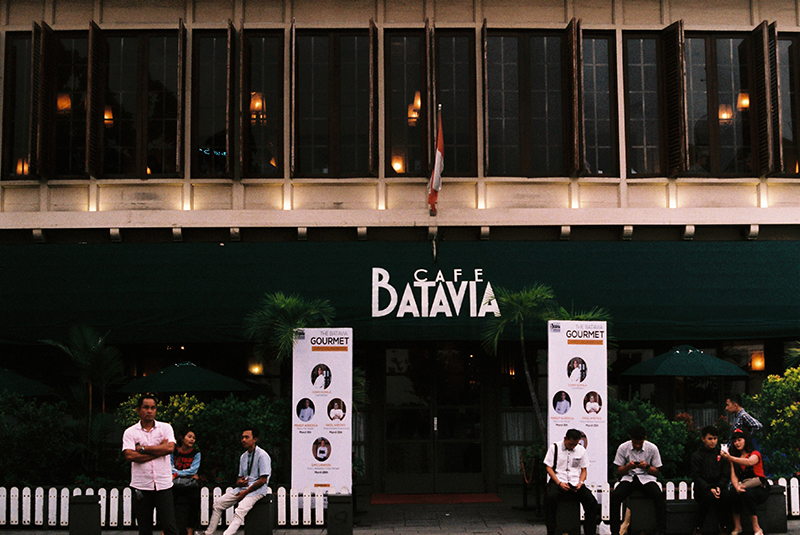 Cafe Batavia, Jakarta, Pentax Spotmatic, Fujicolor C200
