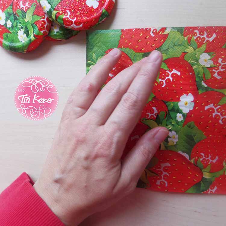 Tía Keko y manualidades con niños tapas