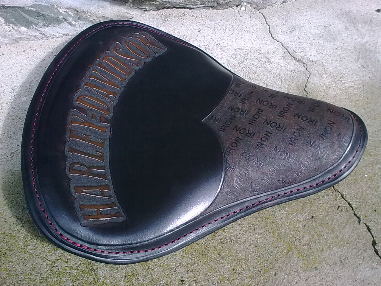 Noggdesign Iron chopper bobber seat ülés