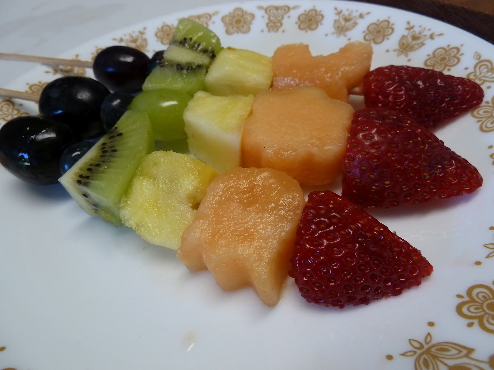 Gracie Cooks! Toddlers' Cooking Class Rainbow Fruit Kebabs