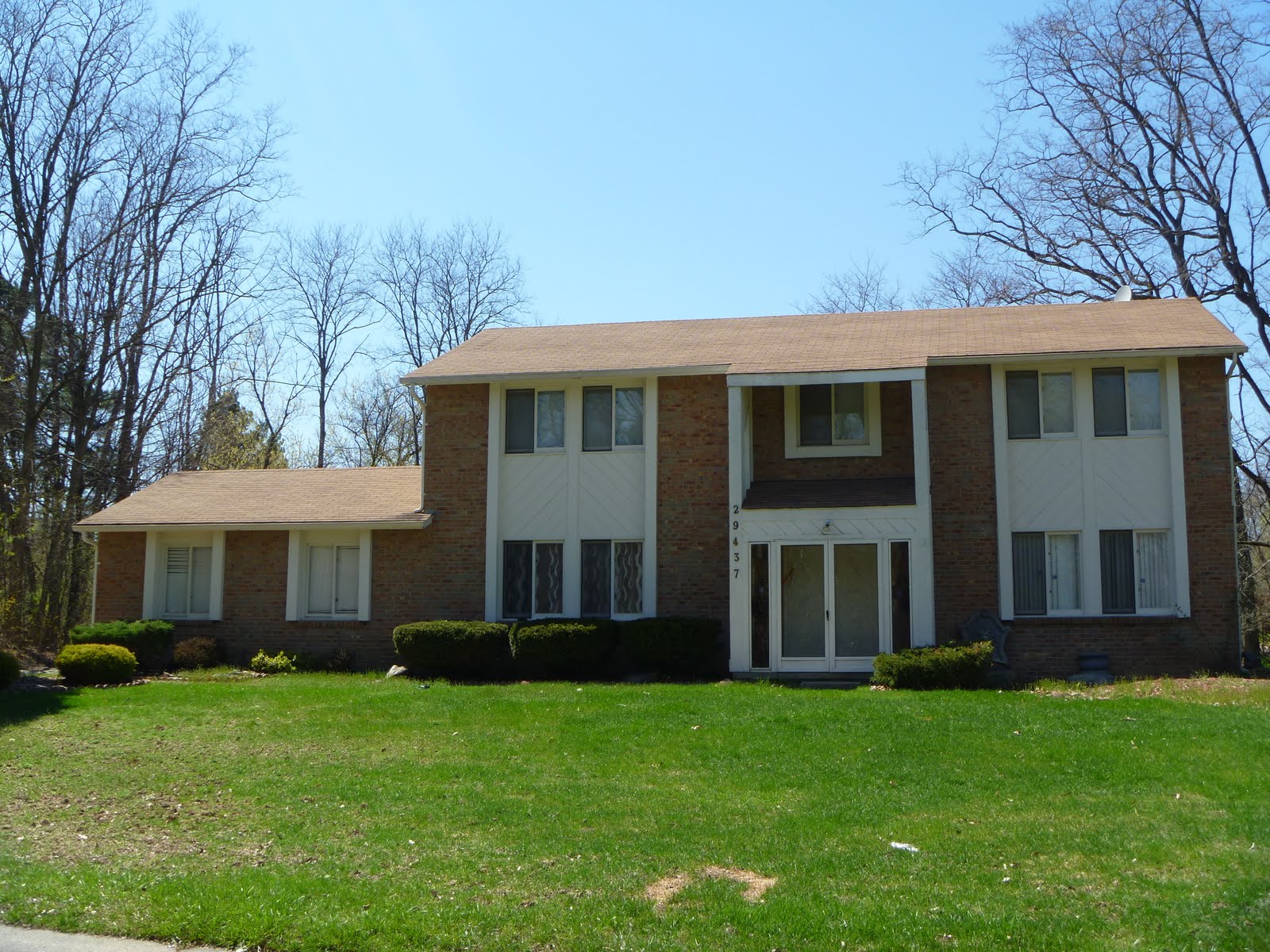 Homes for Sale in Farmington Hills MI Blog Subdivision Woodland Trails 48331