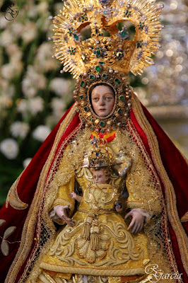 y-al-tercer-d-a-besamanos-de-ntra-sra-de-la-caridad-coronada-hdad