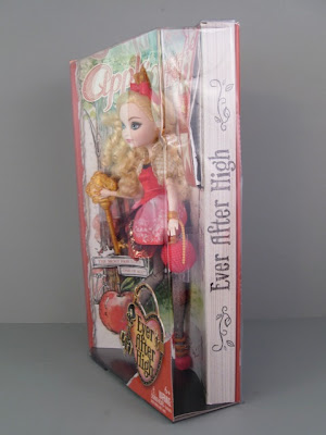 Ever After High Le White By Mattel The Toy Box Philosopher The Side Of Box Also Has A Page Design And Ever After High Drawn In Print That Actually Looks Like It Was Written Pencil Across Closed Book S