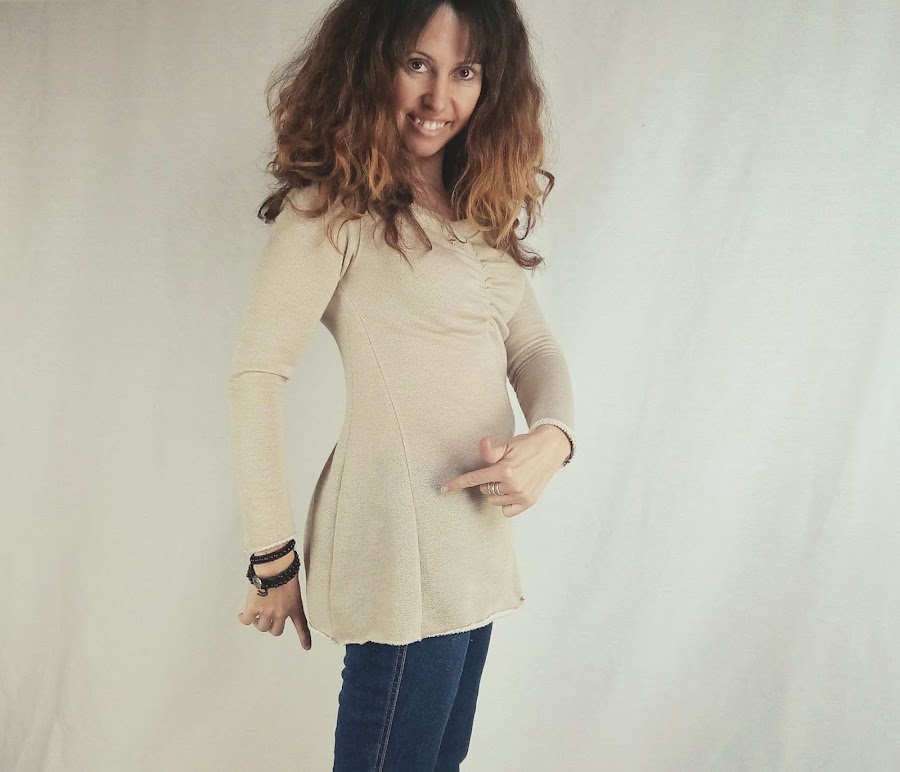 Camiseta Printed Lace hecha a mano por uVe. 