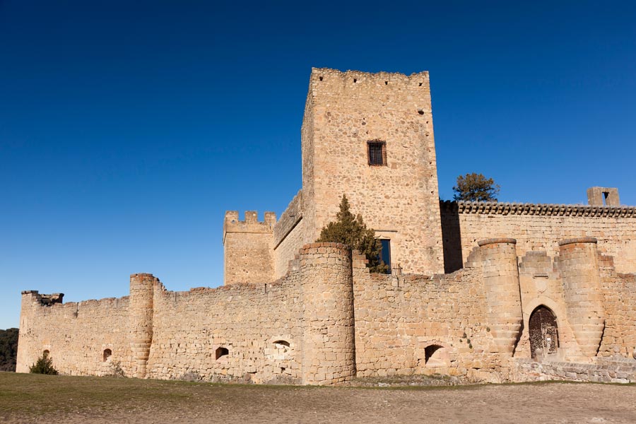 El Castillo de Pedraza en Segovia, viajes y turismo