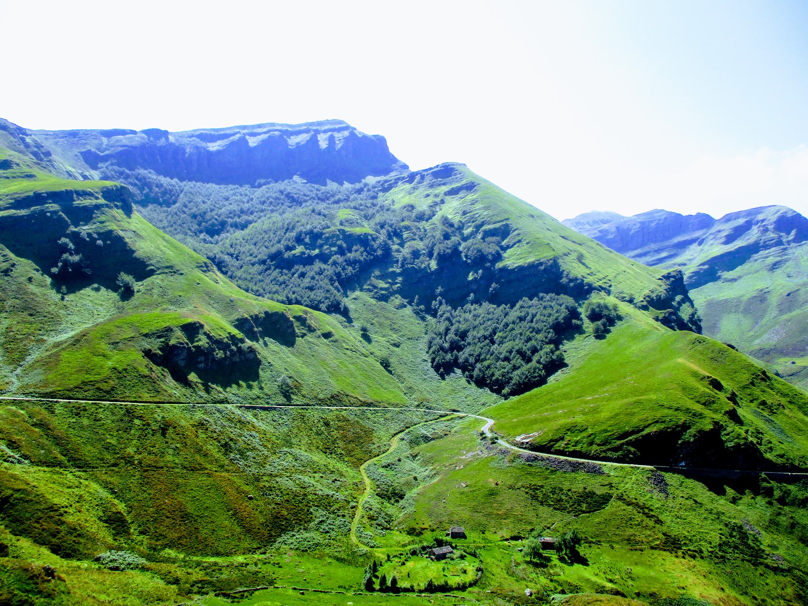 Foto de Portillo de Lunada en San Pedro del Romeral, Cantabria