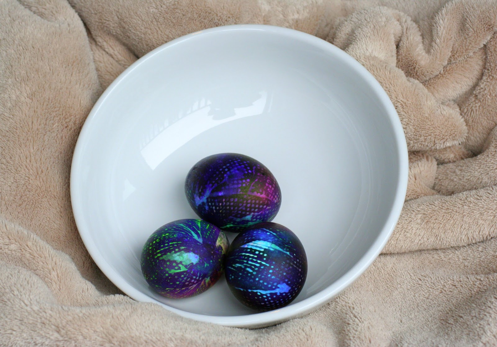 DIY Easter Eggs Tie Dyed Eggs