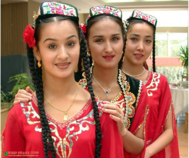 родина уйгуров. уйгуры в киргизии. народность уйгуры. уйгуры парни. народы узбекистана уйгуры.