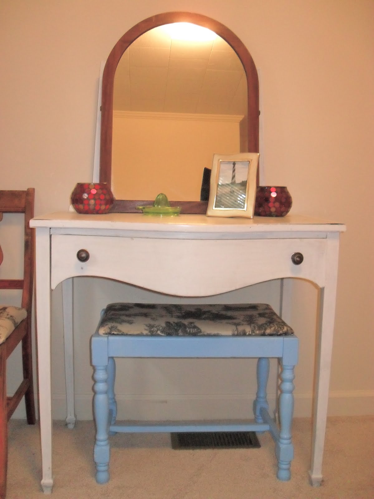 The Remodeled Life A Bench & Vanity Remake