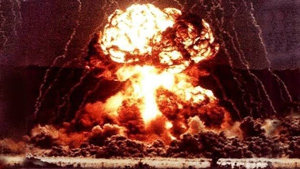 La Fuerza Aérea de Francia ensaya un ataque nuclear de largo alcance. La Fuerza Aérea de Francia ensaya un ataque nuclear de largo alcance.