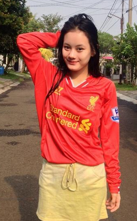 Biodata dan Foto Dinda Hauw Terbaru