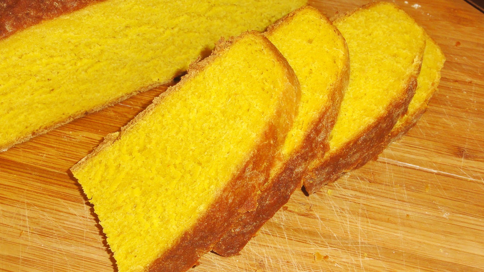 хлеб с тыквой. тыквенный хлеб в духовке на дрожжах. хлеб с тыквой в духовке. тыквенный хлеб в духовке на дрожжах. хлеб с тыквой.