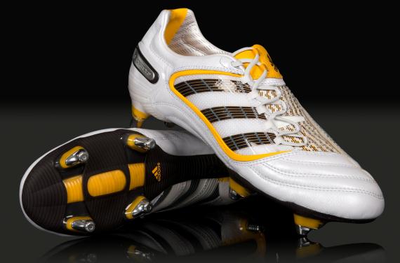 sepatu bola dan futsal: sepatu bola adidas original murah