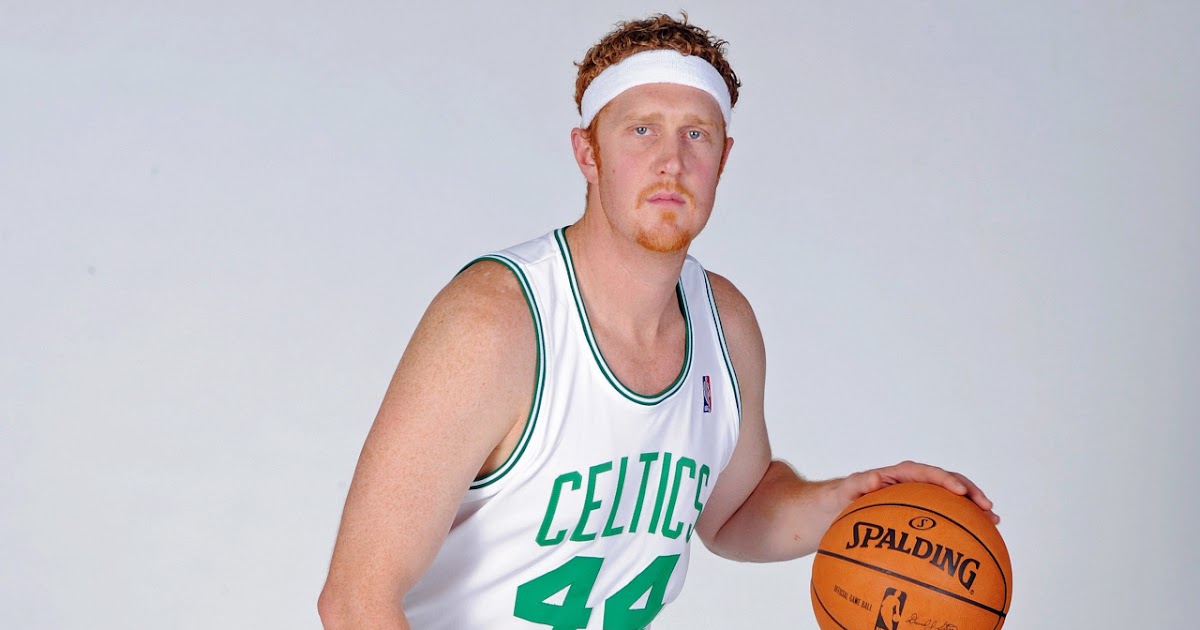 brian scalabrine celtics jersey