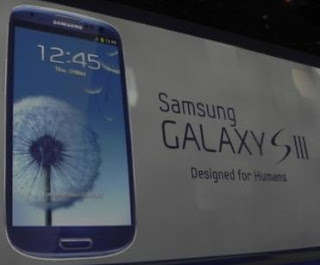 Samsung Galaxy S III Price in India image
