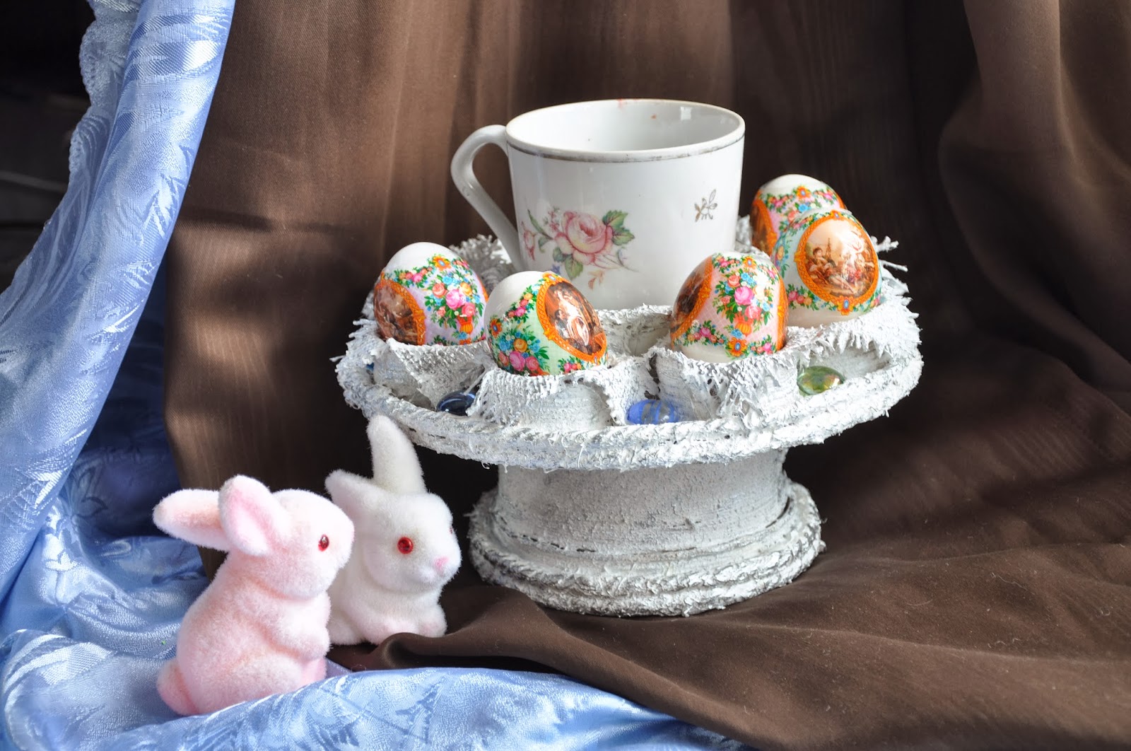 Нина Бутева — художник-декоратор: Мастер-класс «Пасхальная подставка»