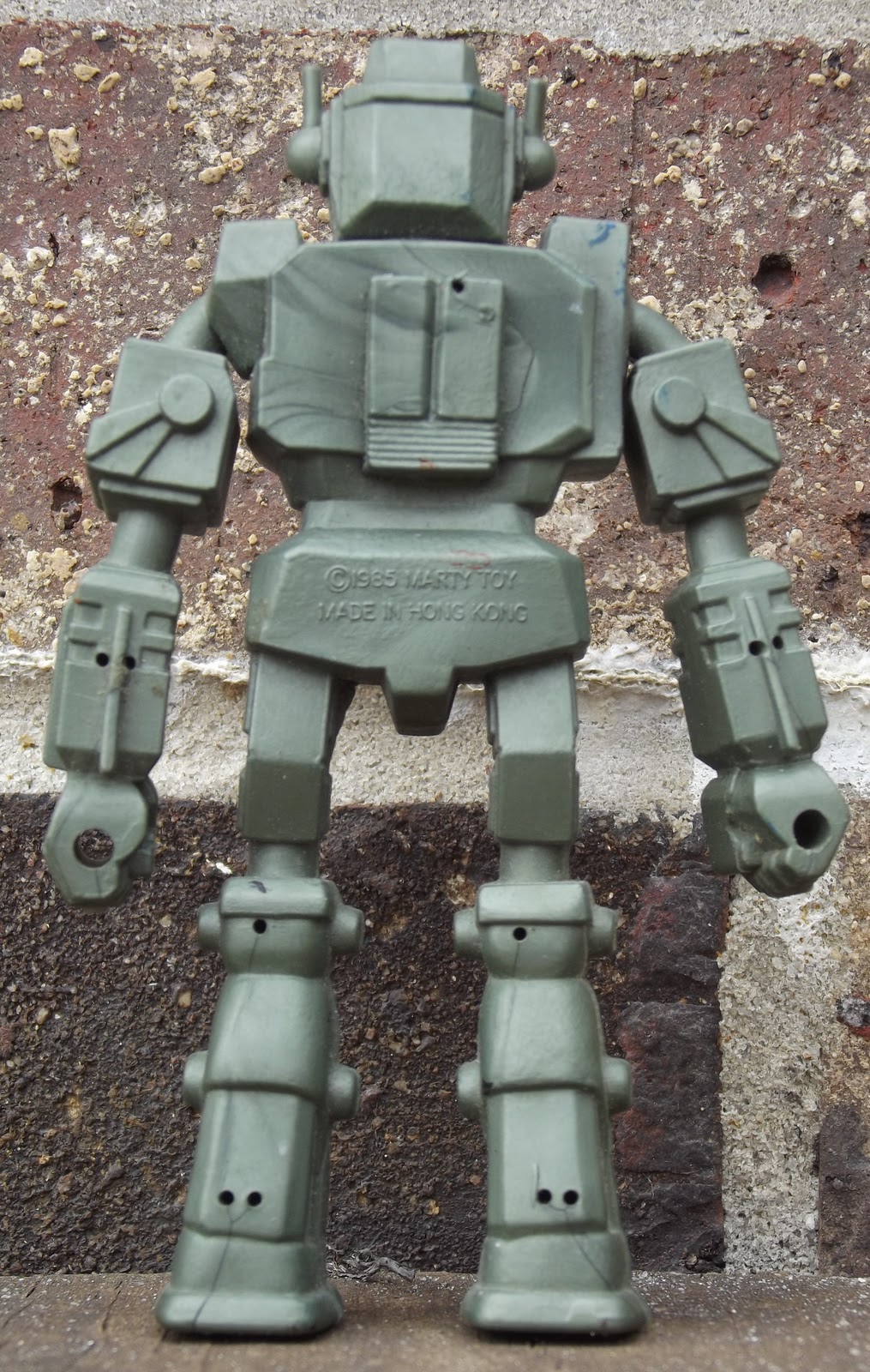 Raging Nerdgasm Marty Toys Bendable Robot 1985