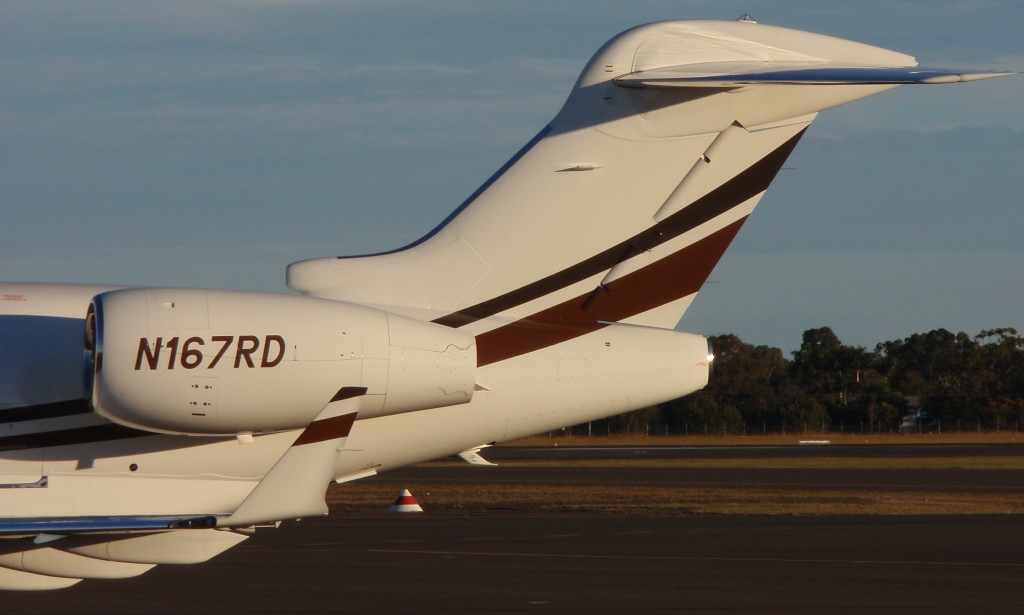 Central Queensland Plane Spotting Bombardier Challenger 300 Bizjet N167RD now at Bundaberg Airport
