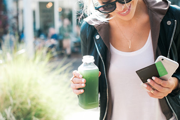 數位時代翻攝自 Stratos Card 官網 數位時代翻攝自 Stratos Card 官網