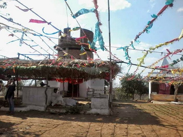 jiji-bai-ka-mandir-story-in-hindi jiji-bai-ka-mandir-story-in-hindi