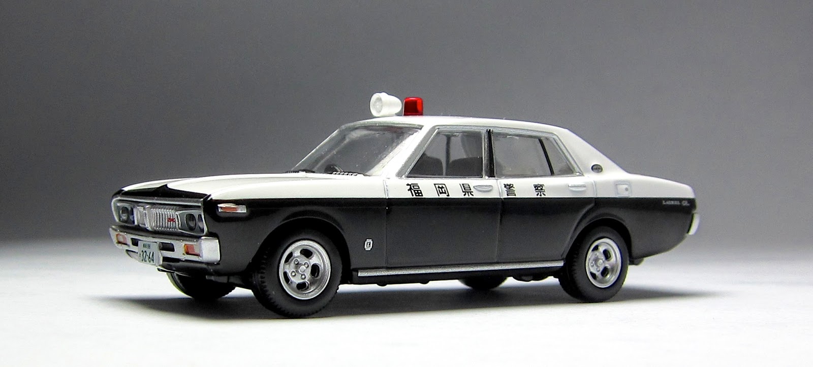 Police Toyota Nissan 1980