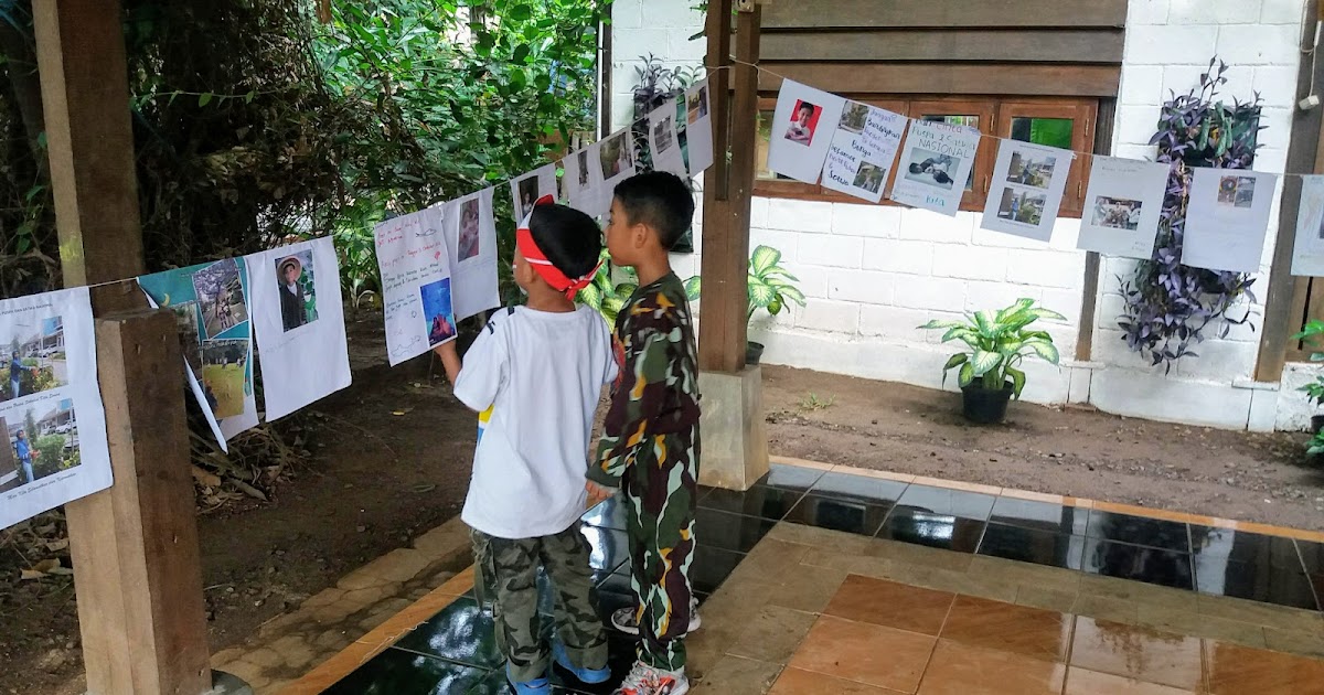 PAMERAN POSTER HARI CINTA PUSPA DAN SATWA NASIONAL DI SD SEMUT SEMUT