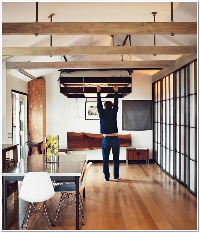 La casa de la cama en el techo. ¿Cama abatible? | Decoración