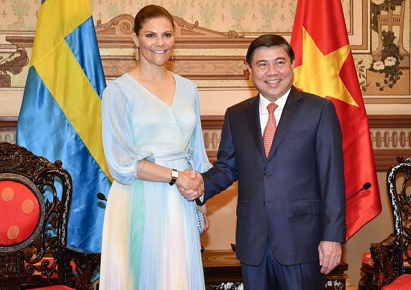 The Crown Princess, The Prince and the delegation of Sweden-Vietnam Business Summit