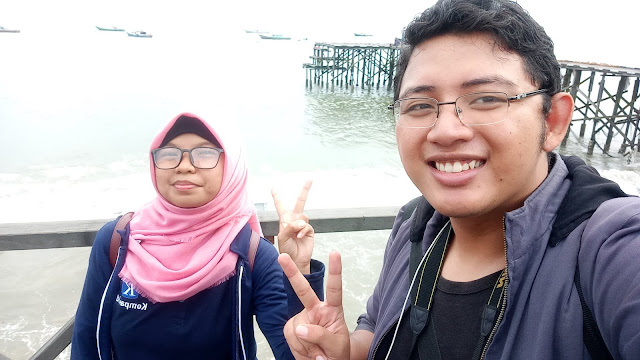 Kampung Atas Air - Dermaga Pasar Klandasan - Kucing The Explorer