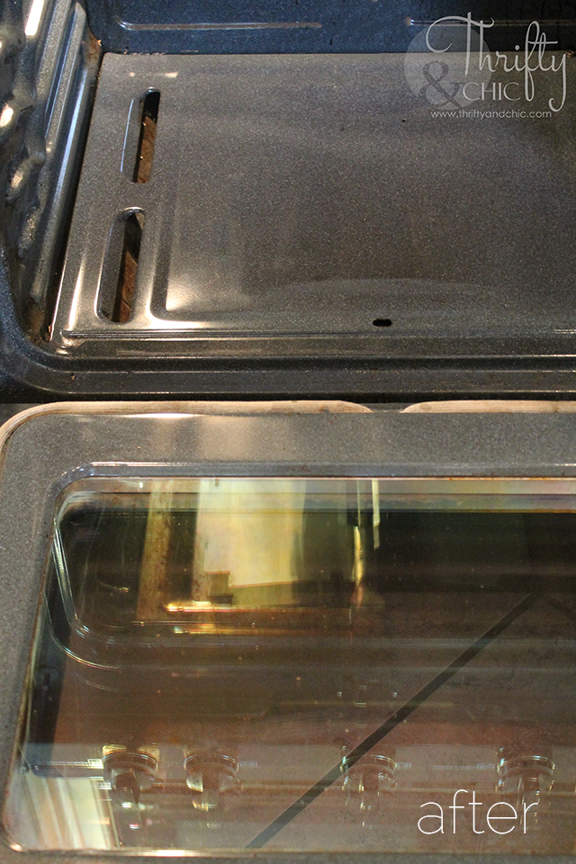 How To Easily Clean A Dirty Oven
