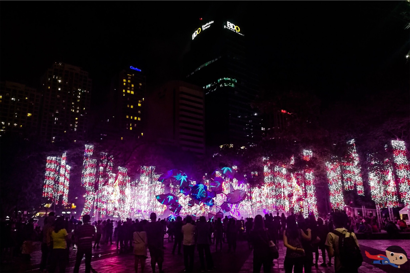 Ayala Triangle's Annual Christmas Light Show in Makati Wander Kid