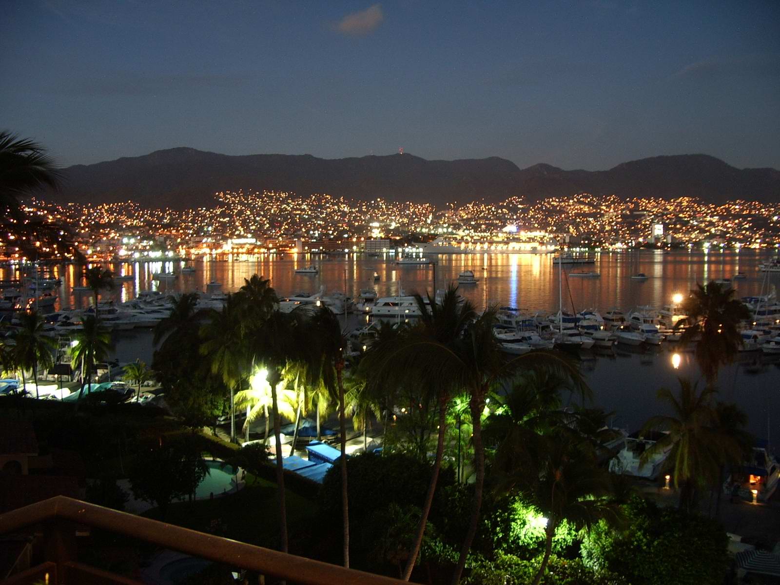 THE MOST TOURISTIC PLACES IN MEXICO ACAPULCO