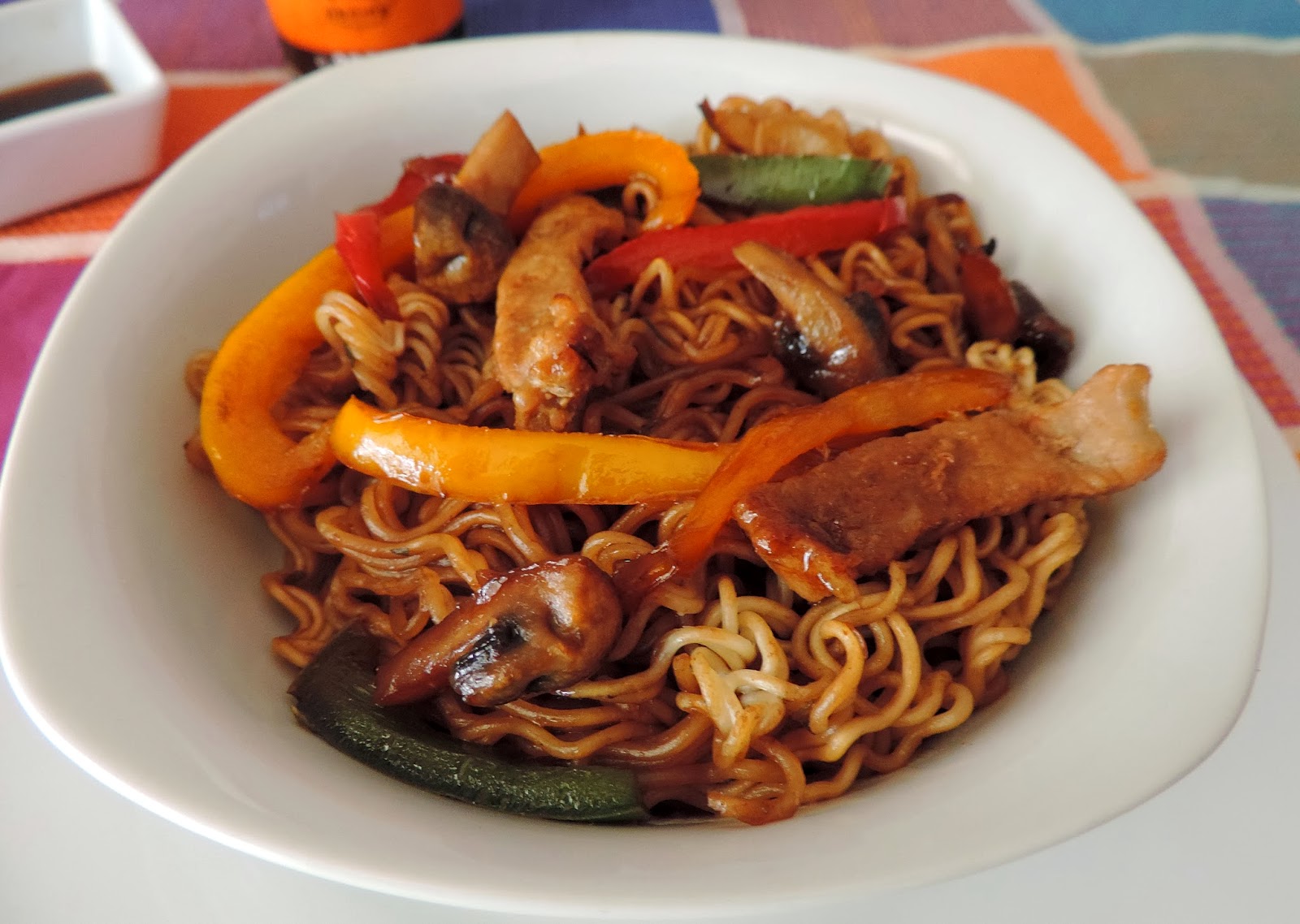 Fideos chinos con Cerdo y Verduras Cocinando con las Chachas