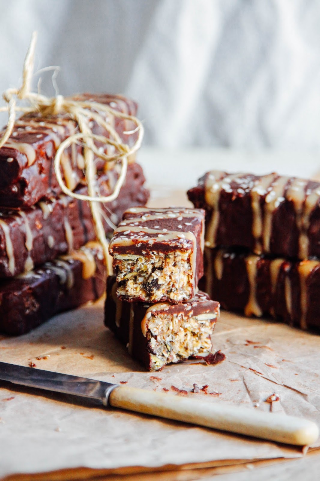 This Rawsome Vegan Life RAW VEGAN MINT CHOCOLATE POWER BARS