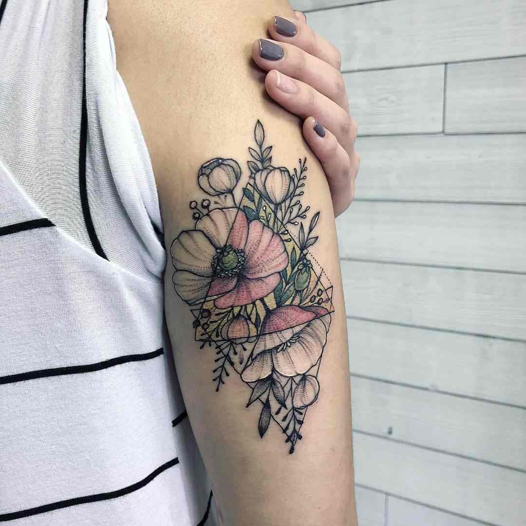 Imagen de un tatuaje puntillista para mujer
