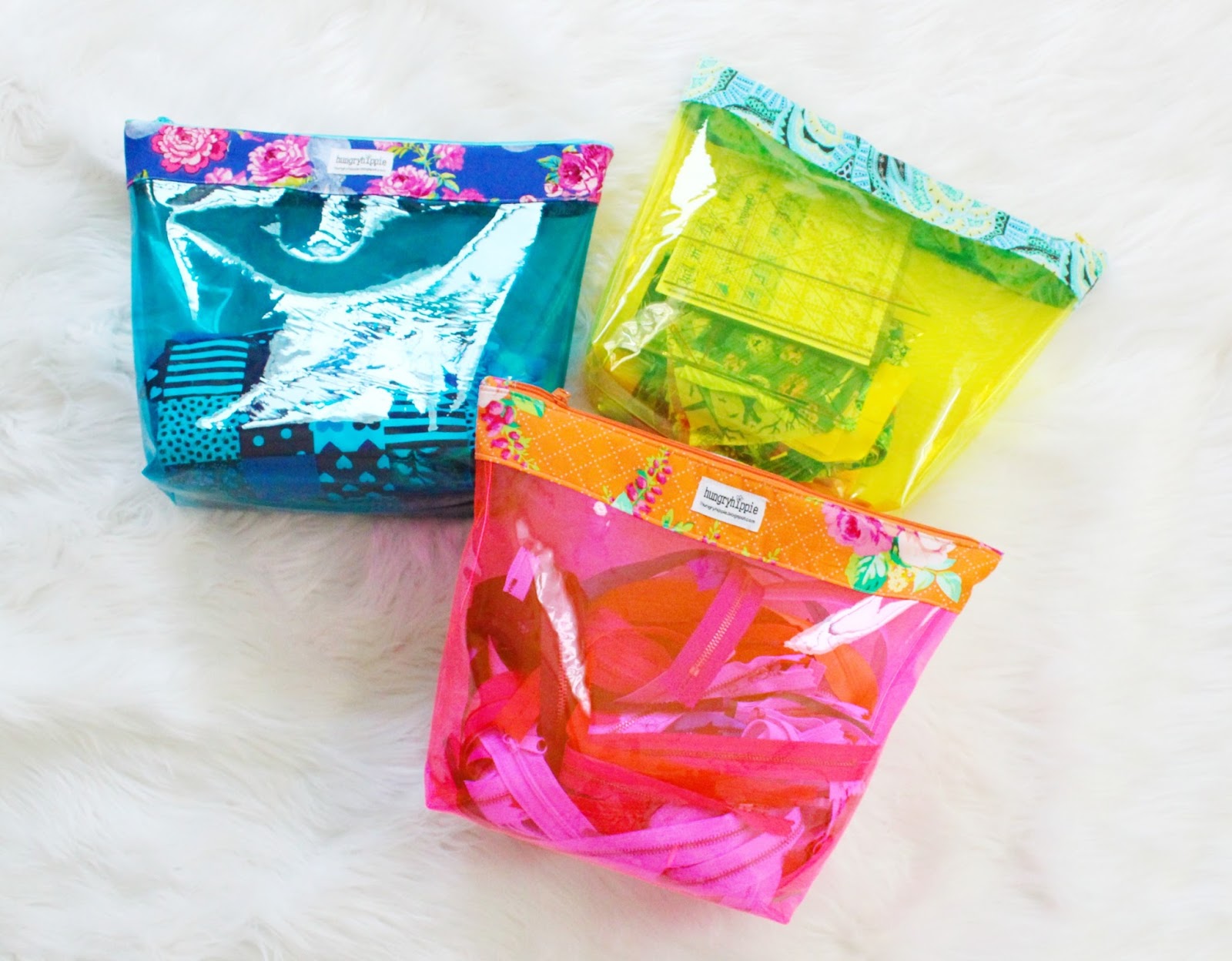 sewhungryhippie How to make vinyl zipper cases that stand up