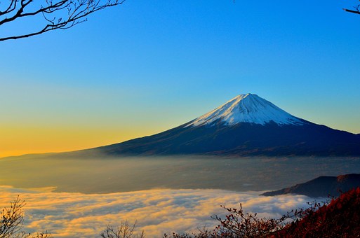 Daftar 68 Gunung Berapi di Indonesia yang Masih Aktif Gunung Berapi di Indonesia yang Masih Aktif Daftar 68 Gunung Berapi di Indonesia yang Masih Aktif