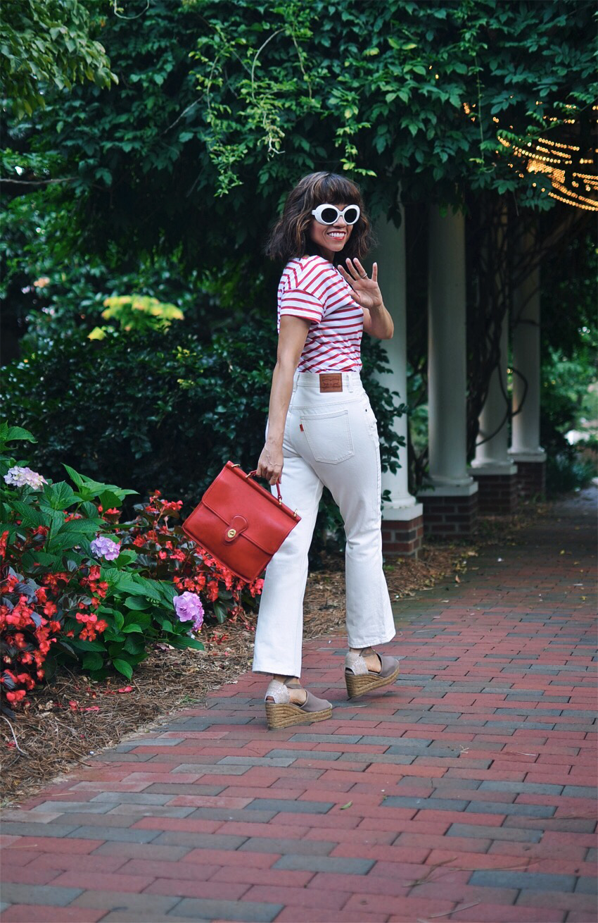 How to wear white jeans 