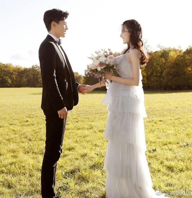 STILLS OF DENG LUN'S MARRIAGE PROPOSAL TO DILIREBA IN SWEET DREAMS