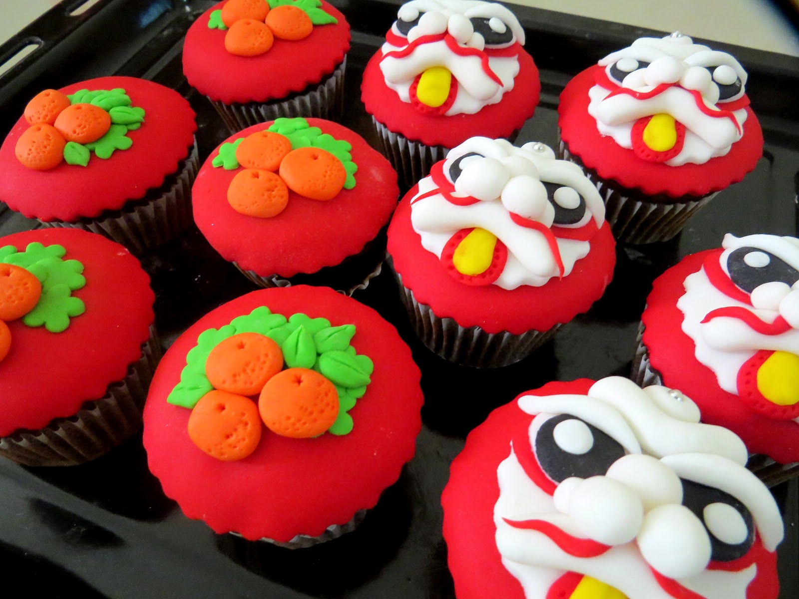 The Baking Lawyer : Chinese New Year Theme Cupcakes!