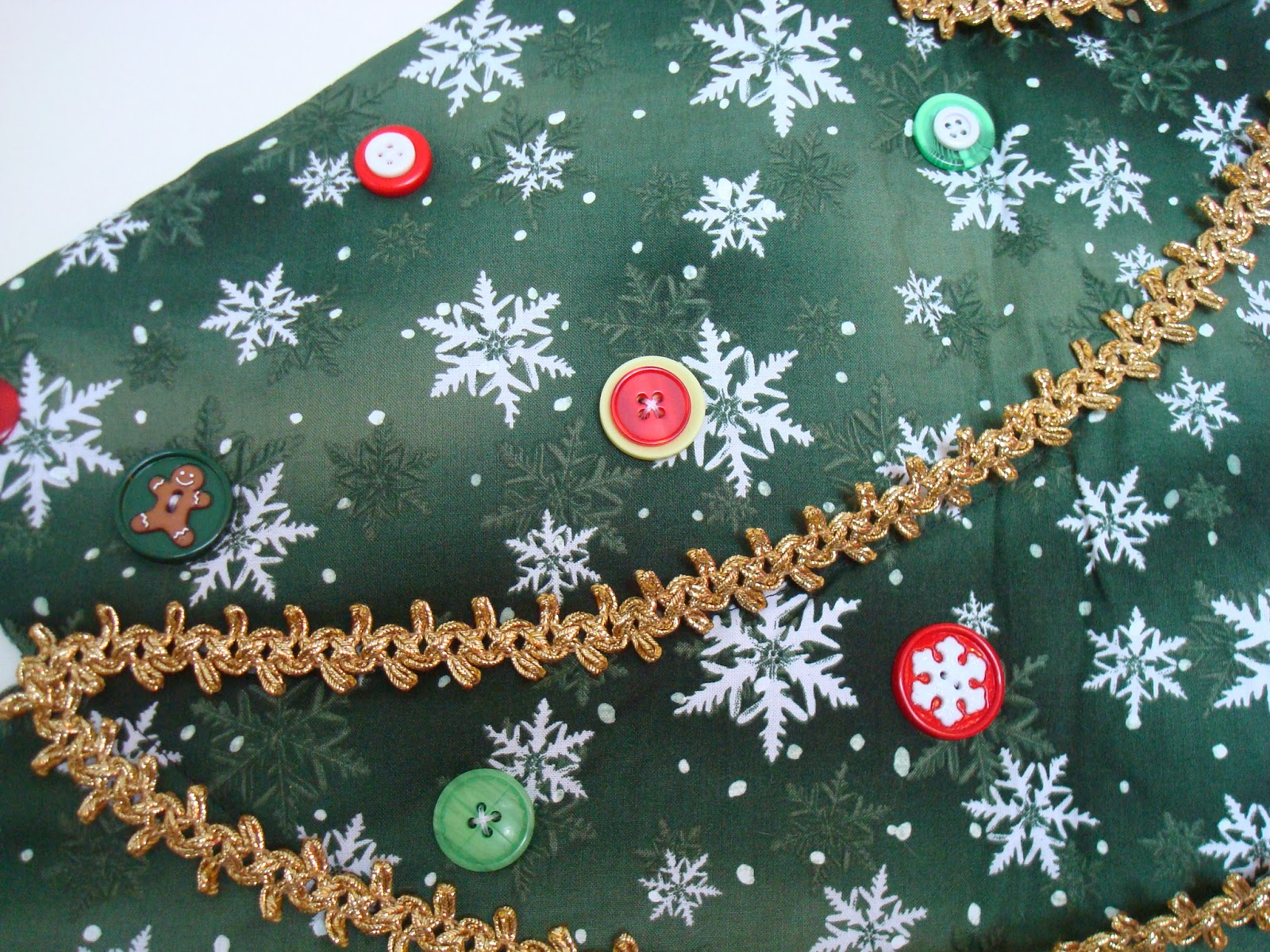 Les aiguilles au jardin: Sapin de Noël en tissu