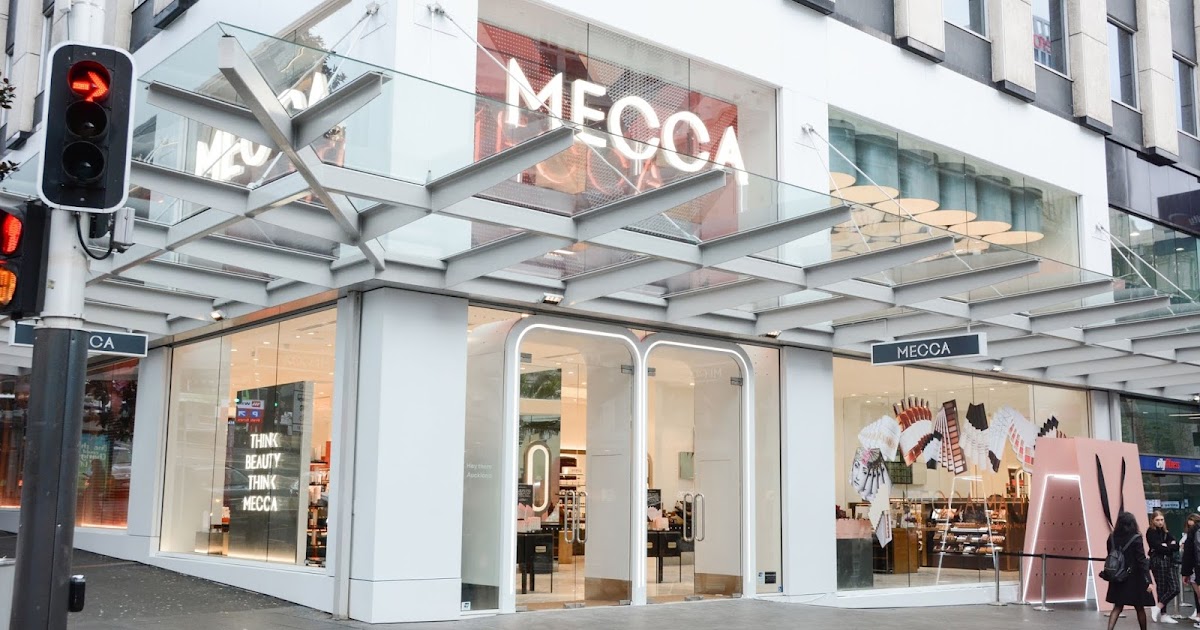 giorgio armani mecca